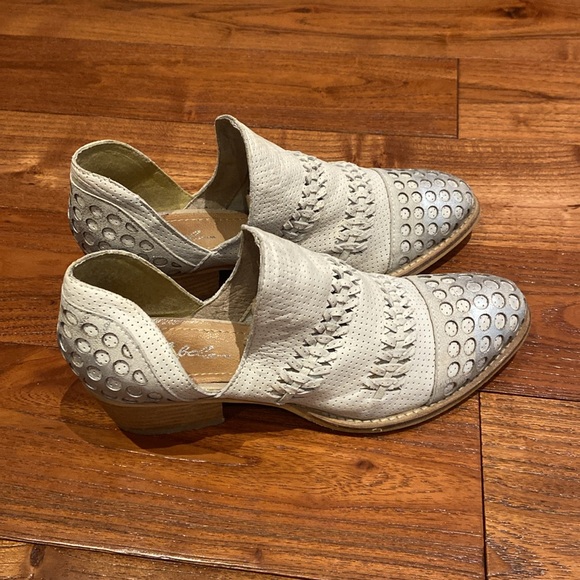 Rebels shoes ladies size 7.5 ! - Picture 3 of 12